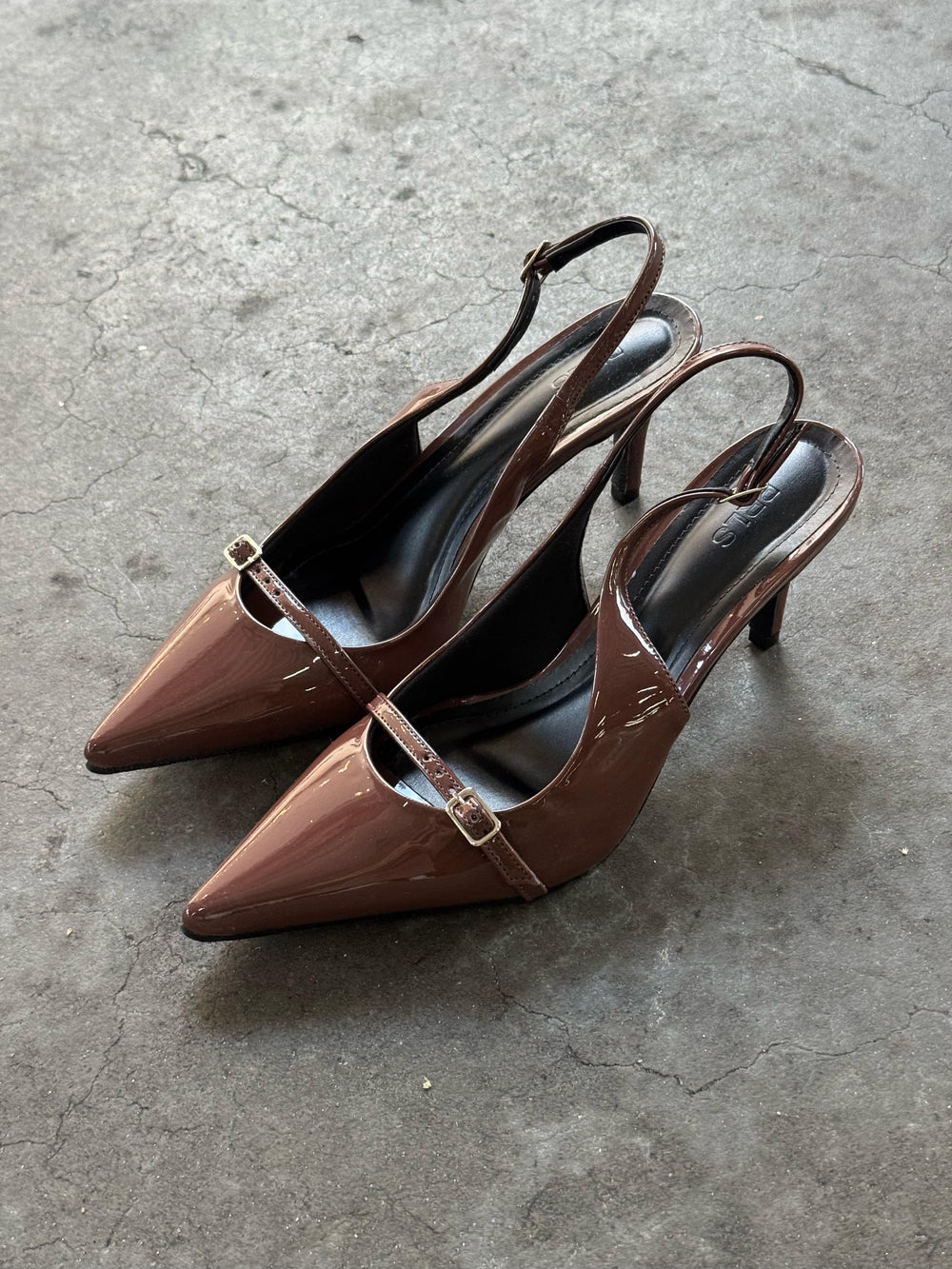 SCARPIN ISA - material