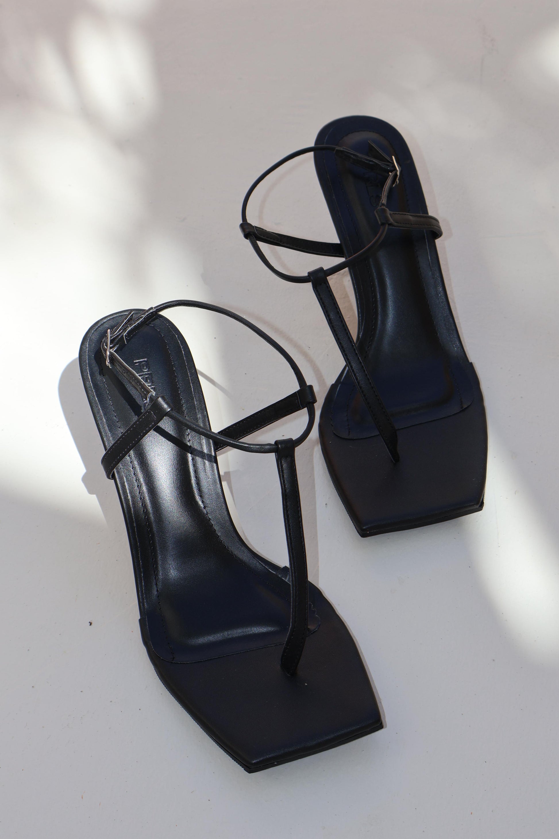 SAN022396-PRETO-34