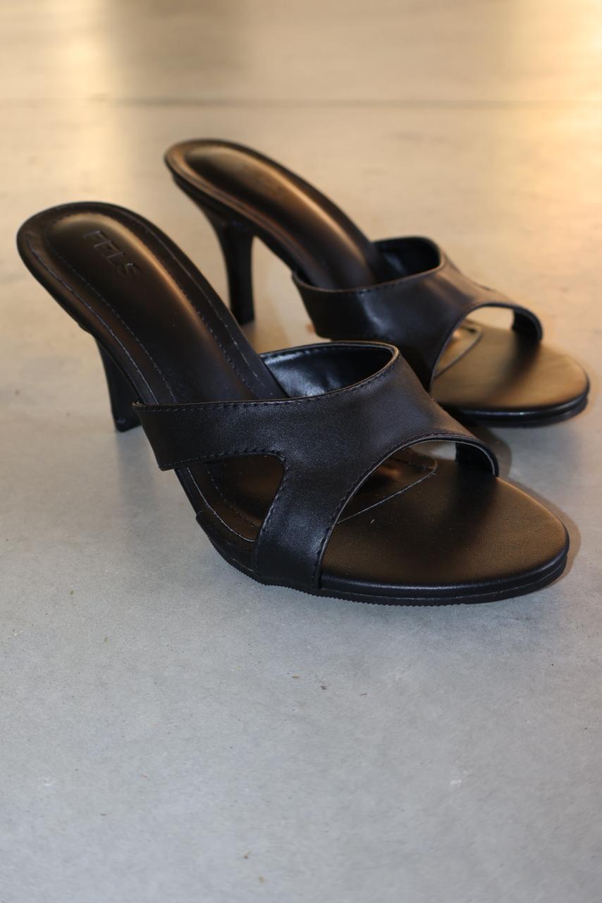 Mule Siena PRLS preto napa