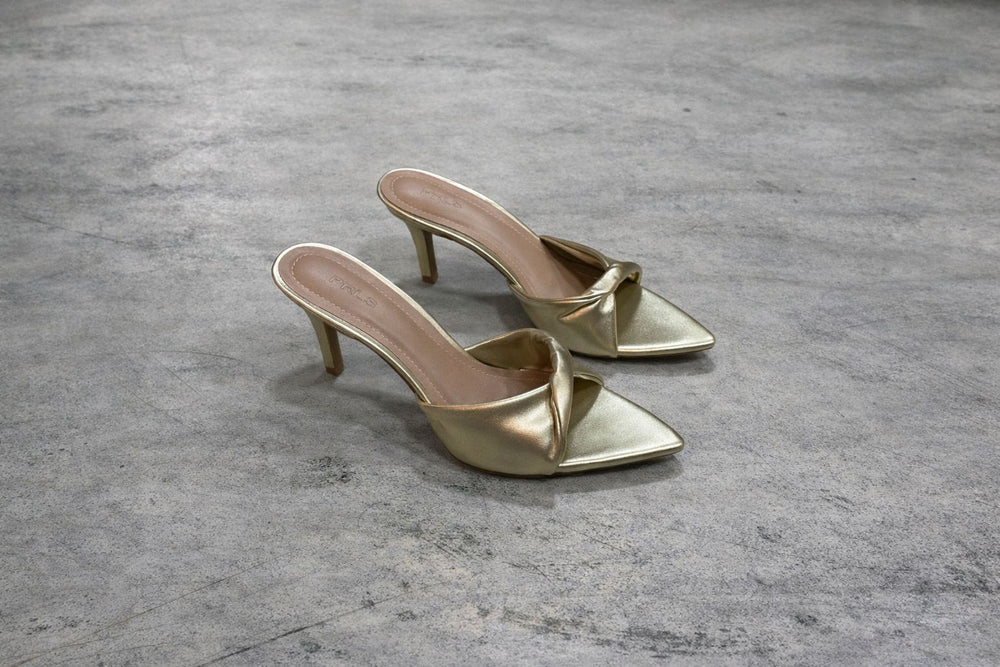 TAMANCO OLÍVIA BICO FOLHA 7CM - material