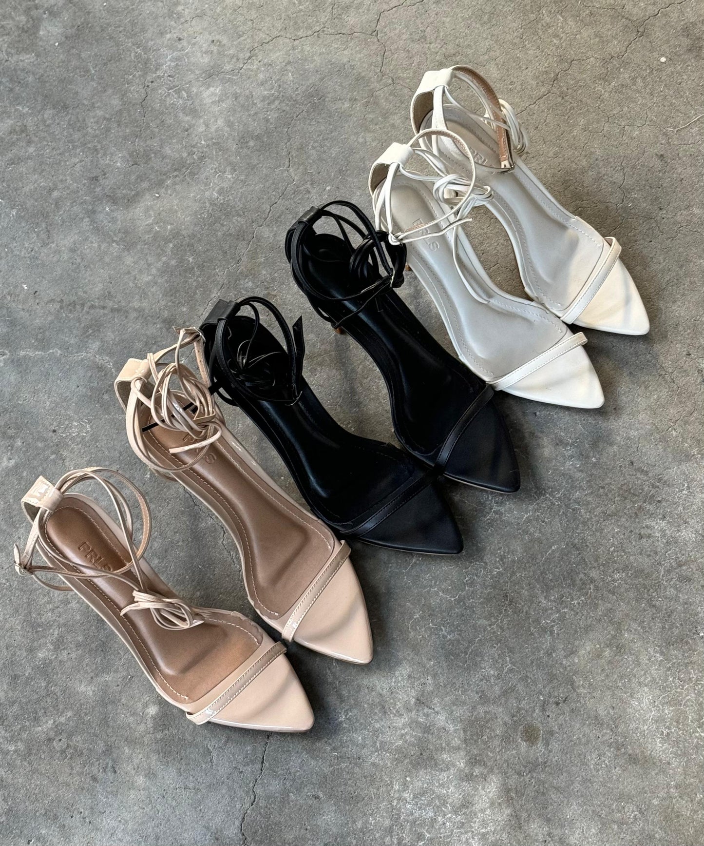 SAN022299-OFF-38